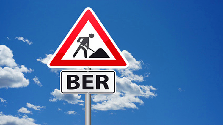  BERLIN: Hü und Hott auf dem Pannenflughafen BER
