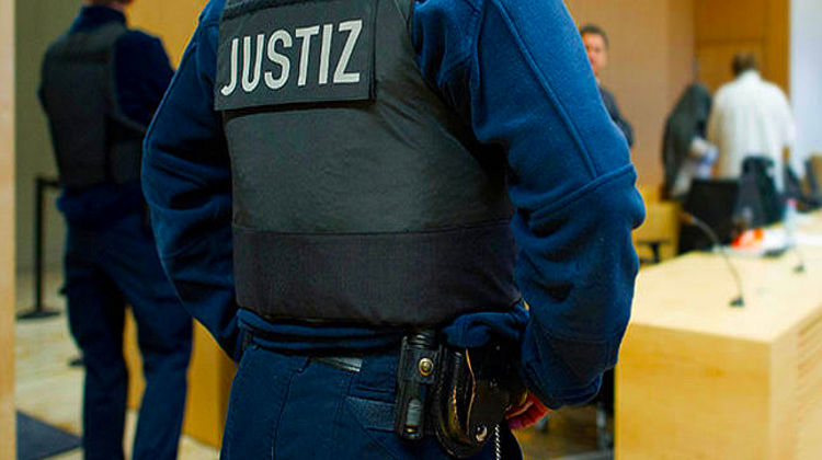 Prozess nach &Uuml;berfall auf Geldtransporter mit gro&szlig;er Beute