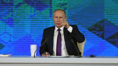 Putin leugnet erneut staatlich unterst&uuml;tztes Dopingprogramm