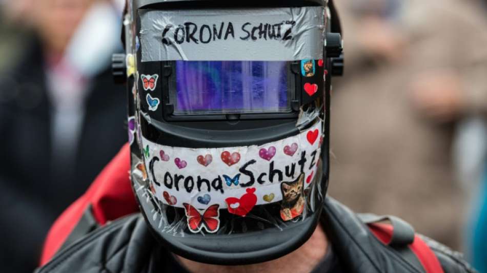 Polizei l&ouml;st in M&uuml;nchen verbotene Impfgegner-Demonstrationen auf