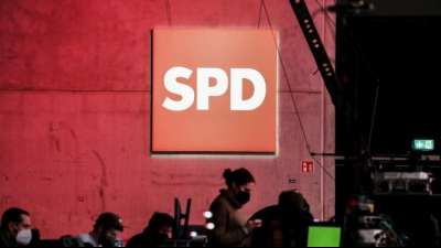 Klingbeil sieht Schr&ouml;der in der SPD "komplett isoliert"