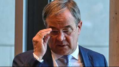 Immer mehr CDU-Politiker dringen auf inhaltlichen und personellen Neuanfang