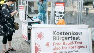 RKI: Bundesweite Sieben-Tage-Inzidenz steigt auf 74,1