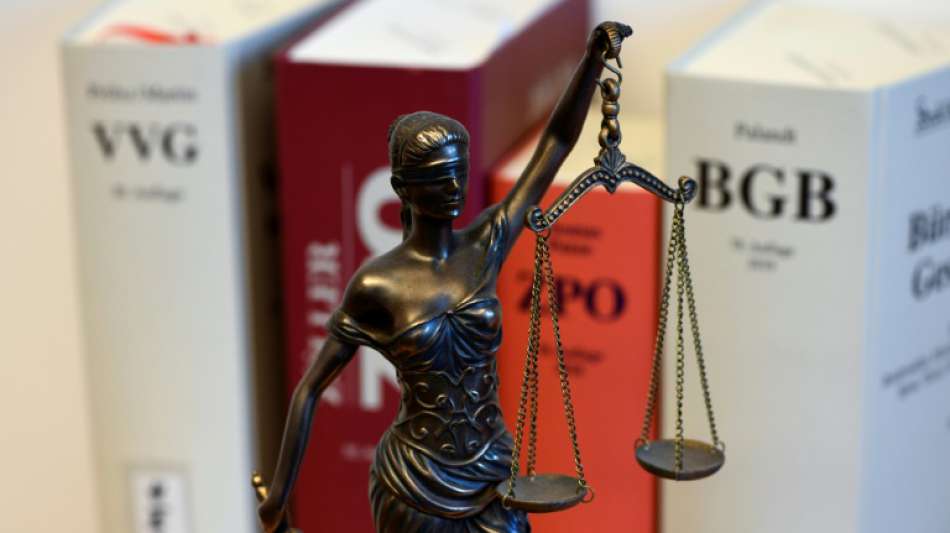 Th&uuml;ringer Verfassungsgerichtshof: Corona-Verordnungen nichtig