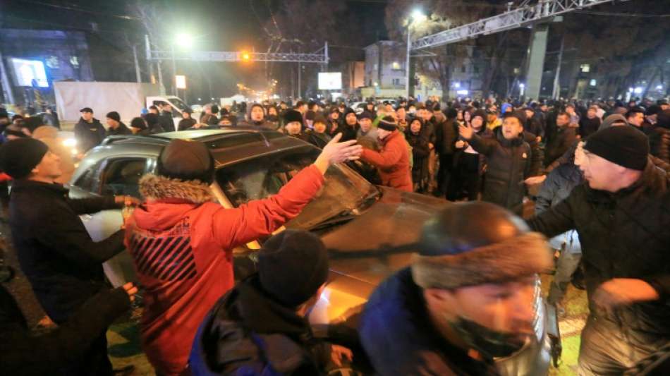 Moskau-gef&uuml;hrte Allianz k&uuml;ndigt Entsendung von "Friedenstruppen" nach Kasachstan an