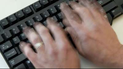 Kartellamt fordert mehr Befugnisse gegen Vergleichsportale