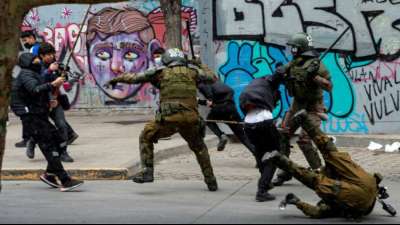 Eine Tote bei Zusammenst&ouml;&szlig;en zwischen Polizei und Indigenen in Chile