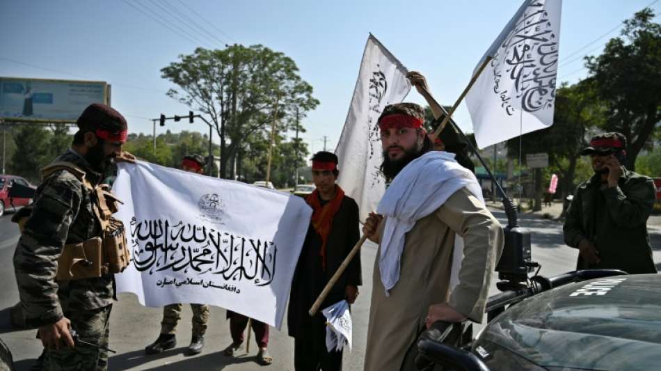 Taliban schlagen harten Kurs gegen Meinungsfreiheit und Frauenrechte ein