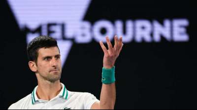 Australiens Innenministerin wehrt sich gegen Vorw&uuml;rfe: "Djokovic wird nicht gefangen gehalten"