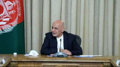 Afghanischer Pr&auml;sident wechselt angesichts Taliban-Vormarsch Minister aus