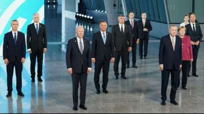 Nato will neben Moskau auch Peking in Schach halten