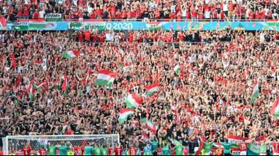 UEFA ermittelt wegen "potenziell diskriminierender Vorf&auml;lle" in Budapest