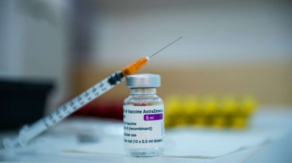 EMA: Schwere allergische Reaktion m&ouml;gliche Nebenwirkung von Astrazeneca-Impfstoff