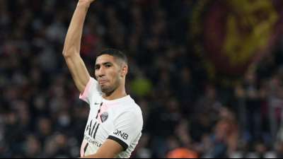 Fu&szlig;ball - Lionel Messi nur Zuschauer: Hakimi rettet PSG in Metz