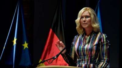 Schwesig fordert neue bundesweite Obergrenze f&uuml;r Corona-Risikogebiete