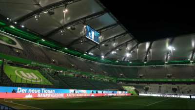 N&auml;chstenliebe: VfL Wolfsburg hilft &Auml;lteren bei Corona-Impfung