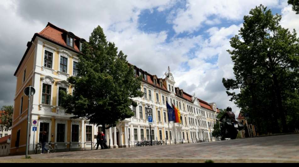 Landtag von Sachsen-Anhalt nach Bombendrohung ger&auml;umt