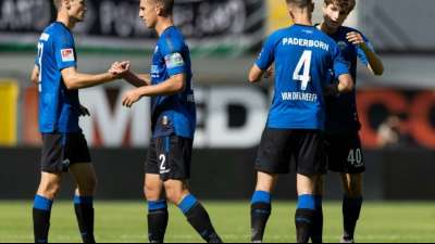 Regensburg bleibt Spitzenreiter - Paderborn siegt wieder ausw&auml;rts