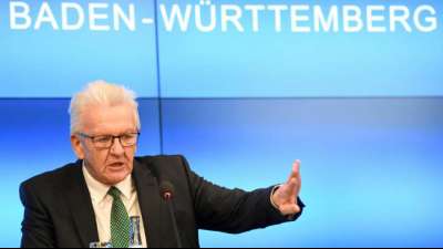 Kretschmann bef&uuml;rwortet schwarz-gr&uuml;ne Koalition f&uuml;r den Bund