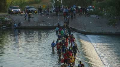 US-Regierung k&uuml;ndigt verst&auml;rkte Abschiebefl&uuml;ge von Migranten an