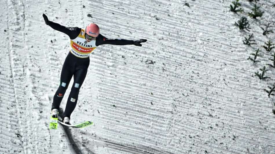 Geiger fliegt in Engelberg erneut auf das Podest - Kobayashi siegt 