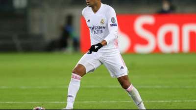 Casemiro verl&auml;ngert bei Real bis 2025