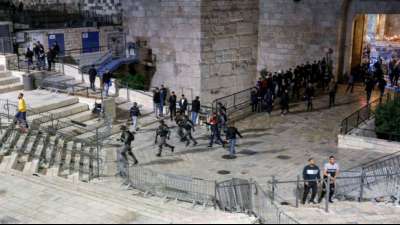 Mehr als einhundert Verletzte bei Zusammenst&ouml;&szlig;en in Jerusalem