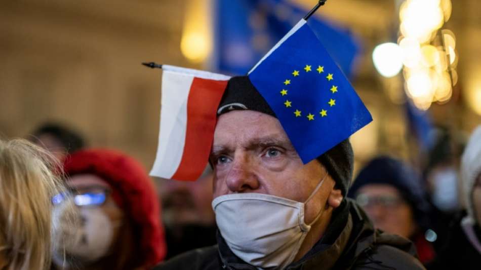 Polnische Regierung ruft im Streit mit EU Verfassungsgericht in Warschau an
