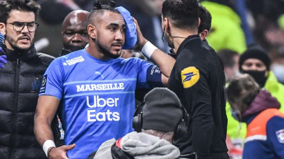 Fu&szlig;ball: Lyon gegen Marseille nach Flaschenwurf abgebrochen