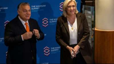 Orban, Morawiecki und Le Pen bei Treffen rechter Parteien in Madrid
