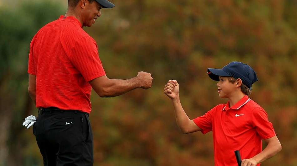 Gemeinsam mit seinem Sohn: Tiger Woods zur&uuml;ck auf dem Golfplatz