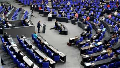 Abgeordnete: Sorge um Arbeitsf&auml;higkeit von gro&szlig;em Bundestag
