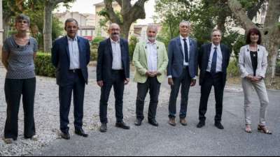 Frankreichs Konservative bei Regionalwahlen vor Le Pens Partei