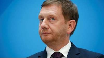 Kretschmer will extremistische Bedrohungen "mit aller Kraft" verfolgen