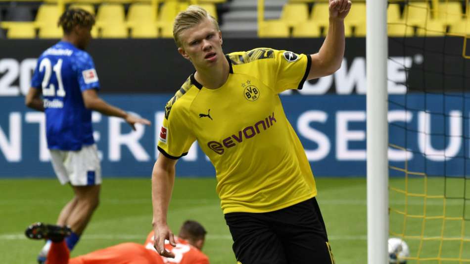 BVB überrollt Schalke: Höchster Derbysieg seit 1966