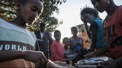 Soldaten Eritreas pl&uuml;ndern offenbar Hilfen f&uuml;r die &auml;thiopische Region Tigray