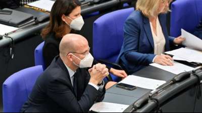 Ex-CDU-Minister erhalten D&auml;mpfer bei fraktionsinternen Wahlen