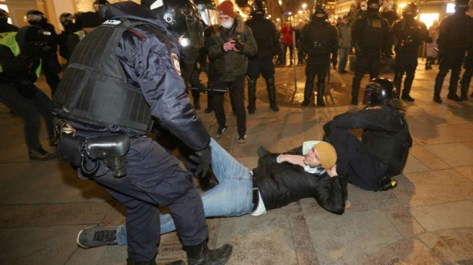 NGO: 2000 weitere Festnahmen bei neuen Anti-Kriegs-Protesten in Russland