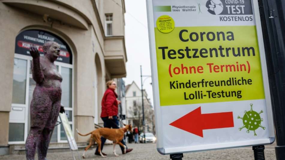 Bundesweite Corona-Inzidenz aktuell auf Wert von 1265,0