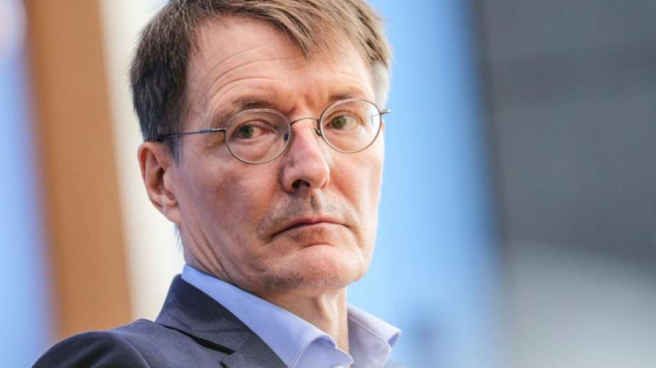 Lauterbach k&uuml;ndigt Liste f&uuml;r Tests mit Omikron-Nachweis an