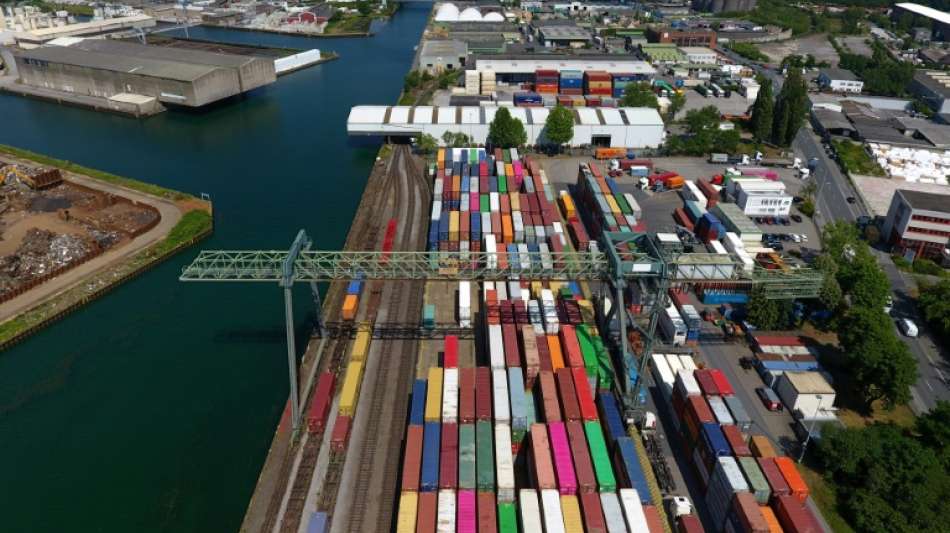 Deutschland: Industrieproduktion im Dezember leicht gestiegen 