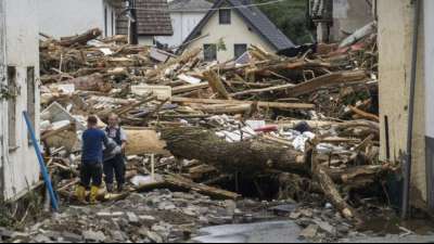 Zahl der Unwettertoten in NRW und Rheinland-Pfalz auf mindestens 45 gestiegen
