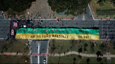 Tausende Brasilianer demonstrieren gegen Pr&auml;sident Bolsonaro