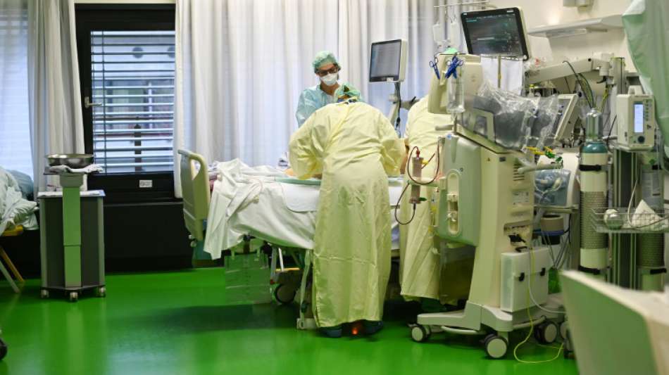 Deutschland: 9800 Neuinfektionen mit dem Coronavirus