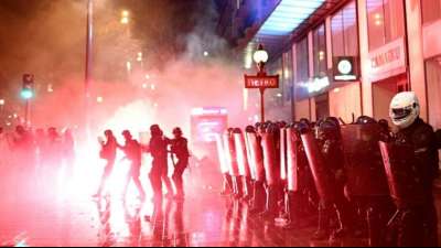 Menschenrechtsaktivisten verklagen Frankreich wegen Polizeikontrollen