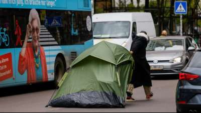 Bericht: Pandemie treibt Anteil der Sozialausgaben in die H&ouml;he