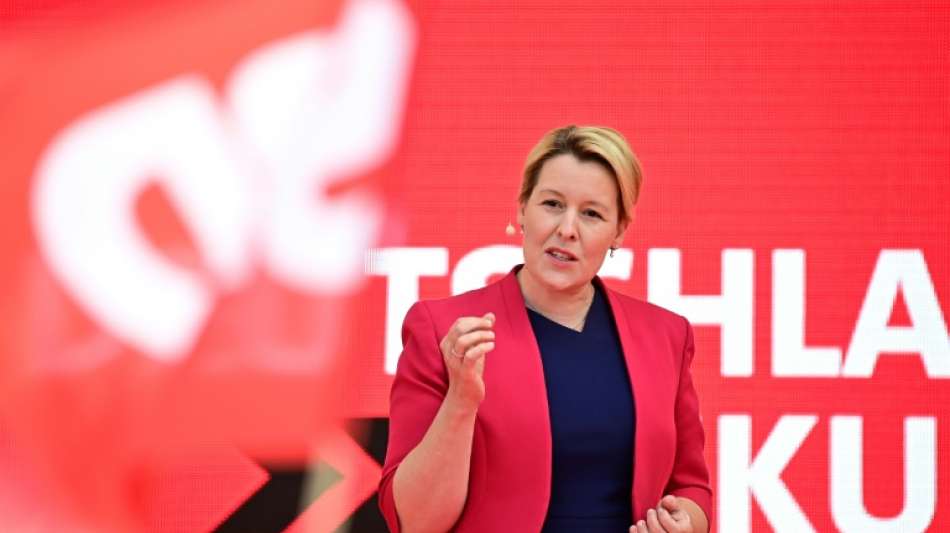 Giffey k&uuml;ndigt f&uuml;r Berlin Dreiersondierungen &uuml;ber Ampel und Rot-Gr&uuml;n-Rot an