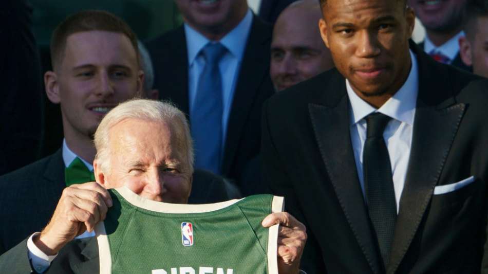 Nach "Auszeit" in Trump-Jahren: NBA-Champion Milwaukee im Wei&szlig;en Haus empfangen