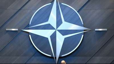 Kramp-Karrenbauer: "St&auml;rkung der Nato wegen Belarus wichtig!"