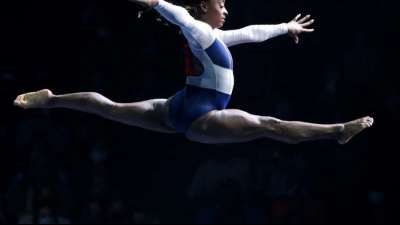 Turn-Star Biles: "H&auml;tte schon lange vor Tokio aufh&ouml;ren sollen"